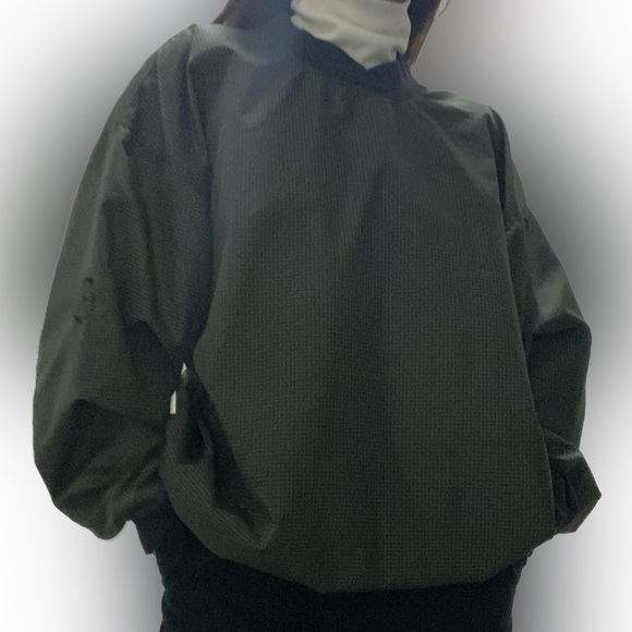 Highlander Windwear - Picture 1 of 6